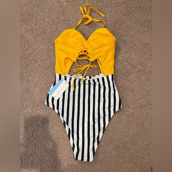 CUPSHE One-piece Yellow Halter Cut-out Front Swimsuit - Picture 7 of 8